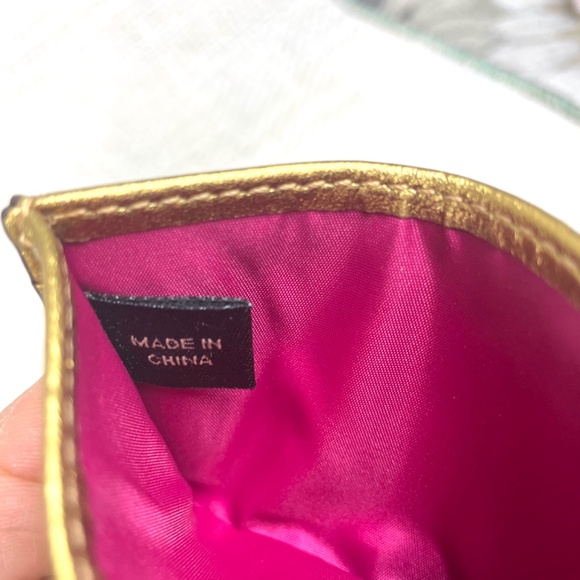 Coach Small Card Case in Metallic Gold Leather New In Box - Picture 4 of 15